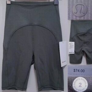 Lululemon Blissful Bend Short 2 XXS SHR Green Crop Capri Leggings Striped NEW